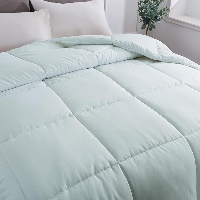 Feather and Loom European Gusset All Season Down Alternative Comforter - 1.5-inch Gusset for Extra Loft, Easy Care Microfiber Cover, Hypoallergenic Fill - Color: Dusty Aqua | Size: Full/Queen