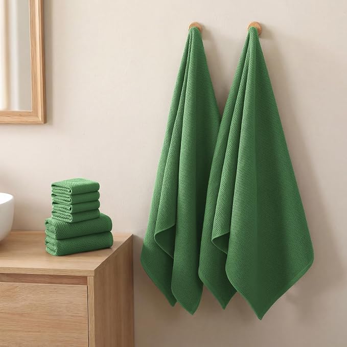 REDKISS Quick Dry Waffle Towel Set of 8, 100% Cotton,Lightweight & Highly Absorbent Waffle Towels for Bathroom, Spa, Gym, Pool-2 Bath Towels, 2 Hand Towels & 4 Washcloths,Green