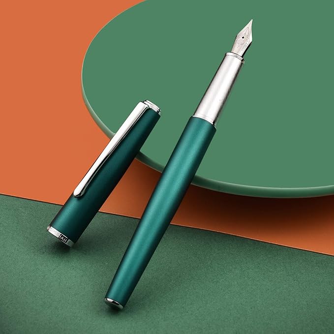 Hongdian 920 Green Metal Fountain Pen Medium Nib Classic Pen, Includes Refillable Converter and Pen Pouch
