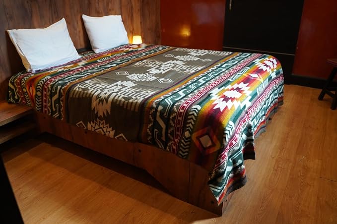 Alpaca Wool Blanket, Queen Size 94 x 78, Reversible 2 in 1, Thick and Ultra Soft, Hypoallergenic, Non-Itchy, Handmade in Ecuador. Premium Alpaca Wool Thtow Blanket for Cozy Comfort. (Brown, Queen)