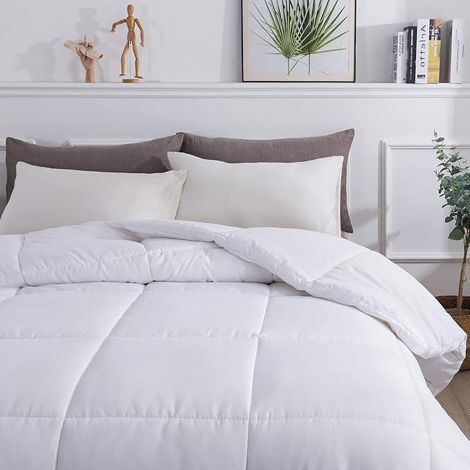 Feather and Loom European Gusset All Season Down Alternative Comforter - 1.5-inch Gusset for Extra Loft, Easy Care Microfiber Cover, Hypoallergenic Fiber Fill - Color: White | Size: Full/Queen