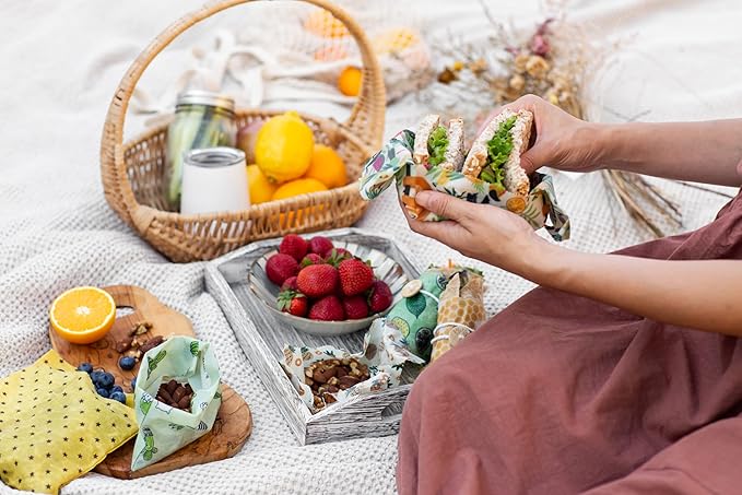 Trifecta Living Co. Versatile Beeswax Wraps,Set of 7-Fresh Food Keeper, Durable & Easily Cleaned, Sustainable Step Towards a Zero-Waste Kitchen, Unique Designs (Pineapple, Cactus, Star)