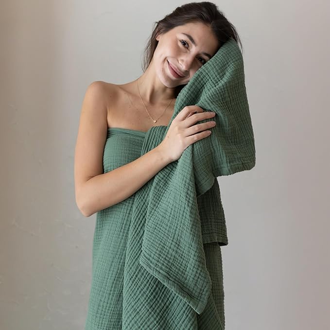 Ultra Soft Muslin Towel Adult Set, 100% Turkish Cotton 4-Layer 2 Pieces Luxury Muslin Hand & Bath Towels Sets for Bathroom (Green, 1 Bath & 1 Hand Towel Set)