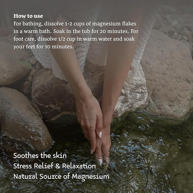Dead Sea Magnesium Flake Bath Soak - 100% Pure Magnesium Chloride Flakes w/Lavender Infused Essential Oil (8.82 oz Pouch)