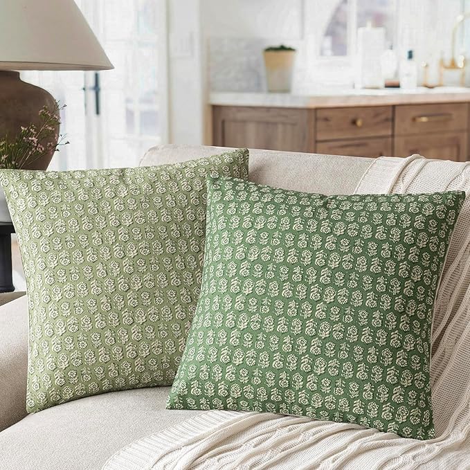 Foindtower Set of 2 Decorative Neutral Floral Print Throw Pillow Covers Vintage Accent Farmhouse Cushion Covers Boho Home Decor For Sofa Chair Couch Bedroom Living Room Outdoor,18×18 Inch,Forest Green