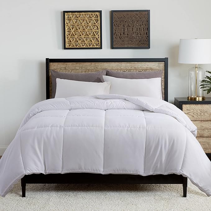Feather and Loom European Gusset All Season Down Alternative Comforter - 1.5-inch Gusset for Extra Loft, Easy Care Microfiber Cover, Hypoallergenic Fiber Fill - Color: White | Size: Full/Queen