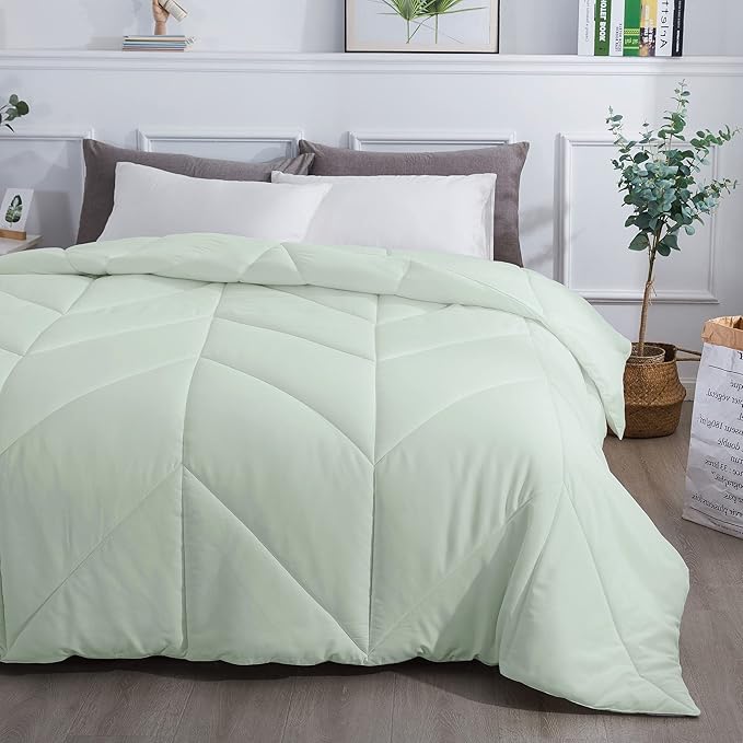 Feather and Loom Chevron Stitch Down Alternative All Seasons Comforter - Soft and Easy Care Microfiber Cover, Hypoallergenic High Loft Fiber Fill, Machine Washable Color: Dewkist Size: Full/Queen