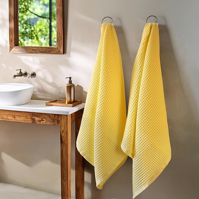 PÜSKÜL Pack of 2 Waffle Bath & Spa Towels - Premium 100% Turkish Organic Cotton - Quick Dry Thin Bath Towel for Bathroom - Made in Turkey (Light Yellow, 32x63 inch)