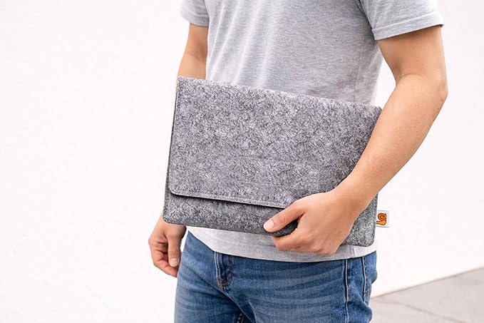 Felt Laptop Sleeve – Compatible with MacBook Neo, MacBook Air & MacBook Pro 13–16" Protective Case