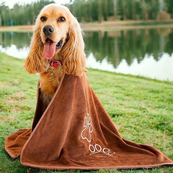 Luzia Unconditional Love | Premium Pet Drying Towel | Ultra Absorbent and Soft Microfiber Towel for Dogs and Cats (Brown) XL