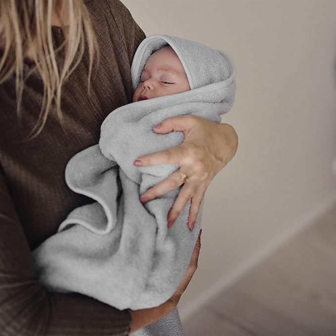 Hooded Baby Towels – 100% Organic Cotton Baby Bath Towels – Baby Boy Newborn Essentials - Super-Soft and Absorbent. (Pearl Grey)