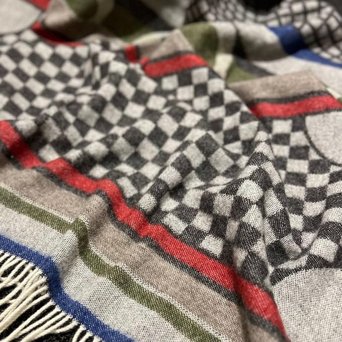 JJ Textile Geometric Throw New Wool & Recycled Merino Sheep Wool- Soft & Cosy with a Reversible Design - Sustainable Throw for Bed, Sofa & Home Decor - Large Blanket 190cm x 130cm.
