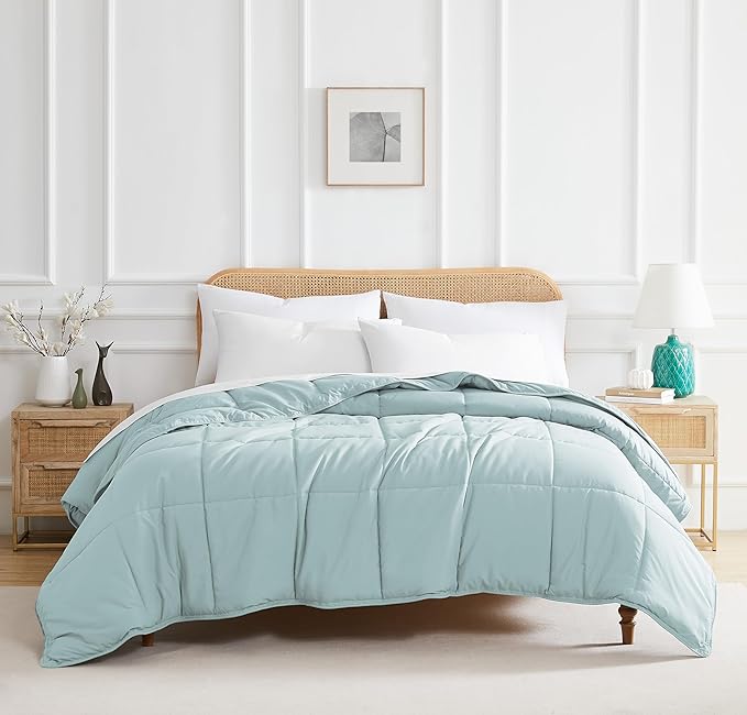 Southshore Fine Living, Inc. Twin Comforter Set, Down-Alternative Blue Comforters/Bedspreads Twin/XL Bedding, Soft, Fluffy and Cozy, Machine Washable, Pet Hair Resistant Bedding, Sky Blue