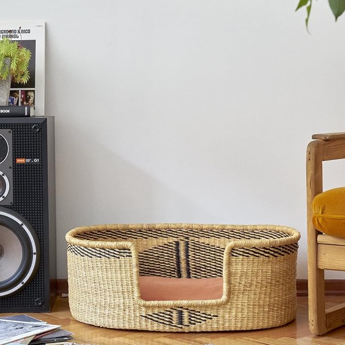 Woven Dog Bed Basket–Gifts for Dogs–Small to XXL Dog Bed–Large Bed for Large Dogs–Elegance and Decorative Bed for Your Dog–Comfortable Dog Bed–Small Dog Bed (Large, Bobo)