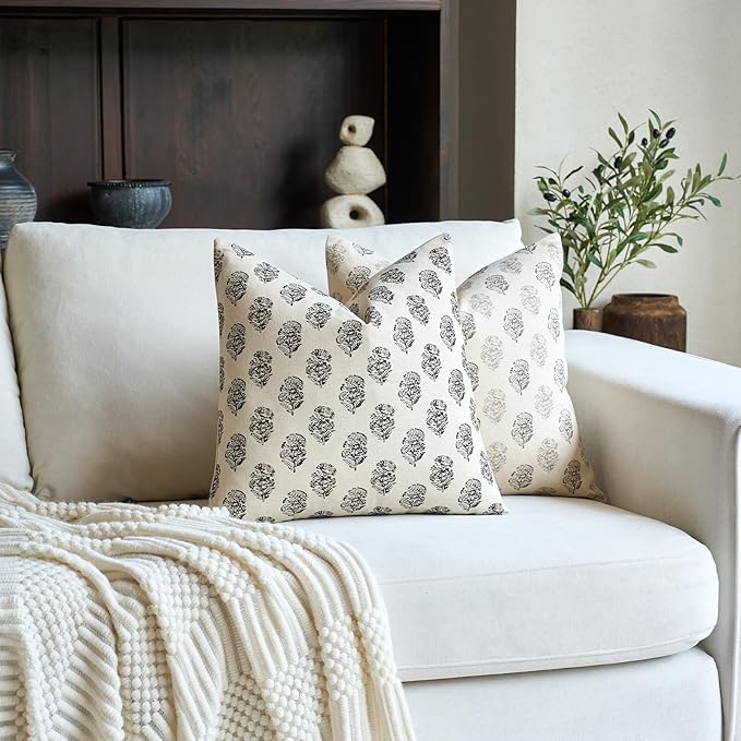 FIOUOVO Floral Vintage Throw Pillow Covers 18x18 Pillow Cover Block Print Decorative Cushion Covers Farmhouse Neutral Accent Home Décor for Sofa Couch Living Room Bedroom, 1PC, Charcoal Black
