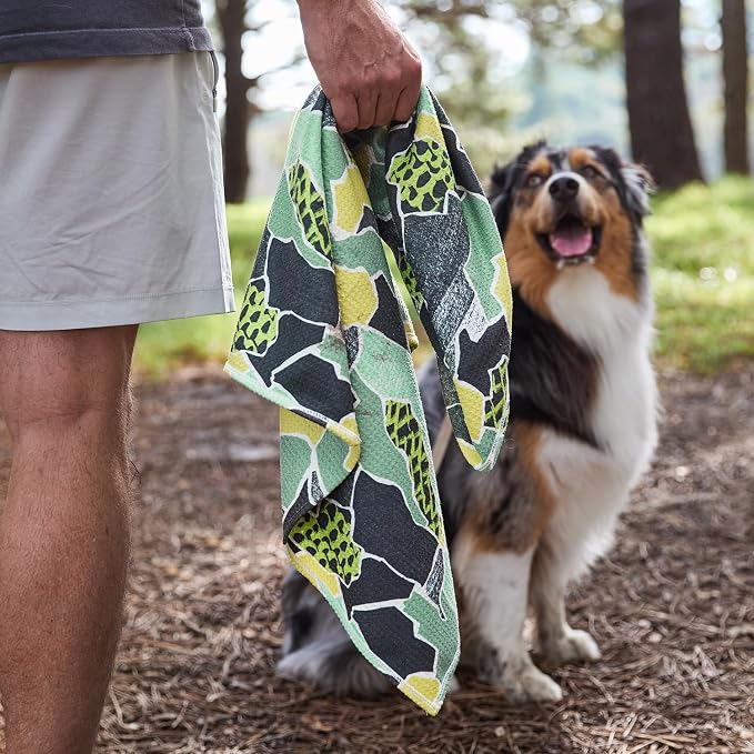 Dock & Bay Pet Towel - Super Absorbent & Quick Drying Dog Towels with Bag - 100% Recycled - Undercover Walkies, Medium (90x50cm, 35x19)