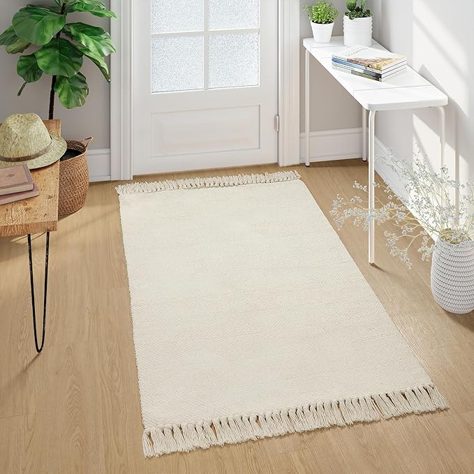 Collive Washable Area Rug 3' x 5', Modern Woven Kitchen Rugs, White/Beige Braided Rug Indoor Door Mat Throw Carpet for Entryway Living Room Nursery Mudroom Laundry Room
