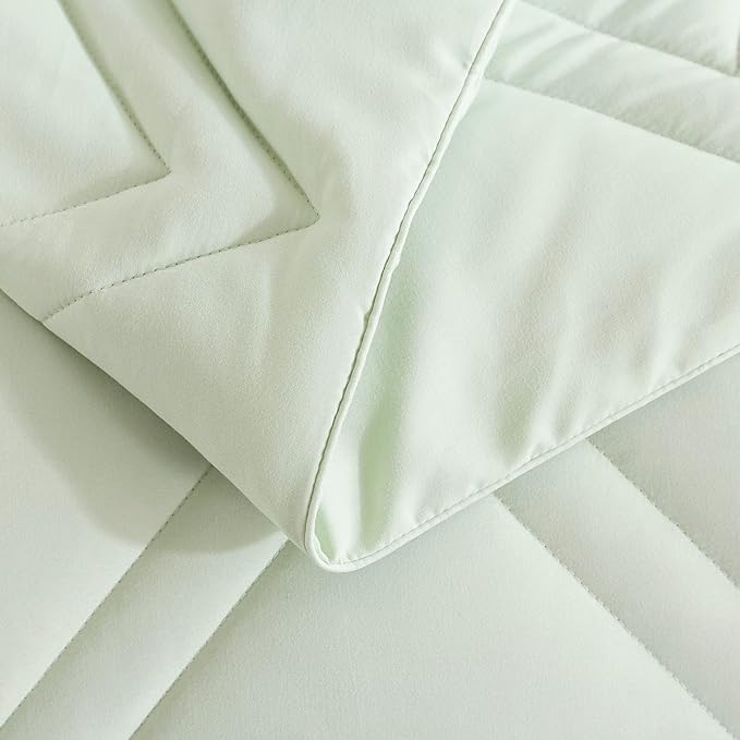 Feather and Loom Double Diamond Stitch Down Alternative All Season Comforter - Soft and Easy Care Microfiber Cover, Hypoallergenic High Loft Fill, Machine Wash Color: Green | Size: Full/Queen