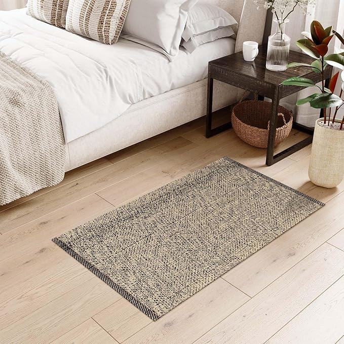 LEEVAN Small Bathroom Rug 2' x 3', Washable Natural Entryway Rug, Low Profile Reversible Front Door Mat, Farmhouse Kitchen Mat Modern Carpet for Bedroom/Porch/Back Door Decor