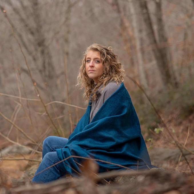Alpaca Wool Throw Blanket | Warm, Ultra-Soft, Breathable, Non-Itchy Blanket-Throw | Hypoallergenic and Beautiful Fabric (Pacific Blue)