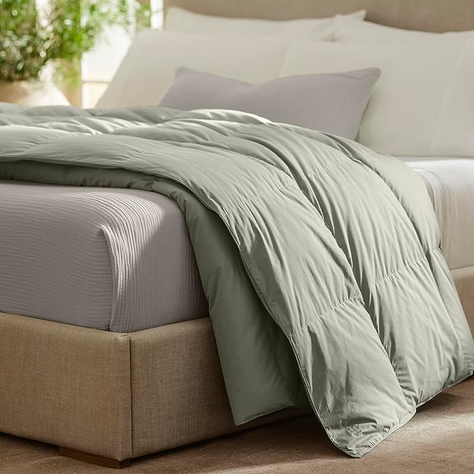 BOLL & BRANCH Percale Quilted Down Alternative Comforter - Full/Queen, Sageleaf - Duvet Insert and Cover in One Layer - All-Season, Luxury Organic Cotton, Hypoallergenic Primaloft - 1 Comforter