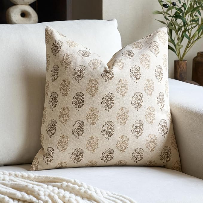 FIOUOVO Floral Vintage Throw Pillow Covers 18x18 Pillow Cover Block Print Decorative Cushion Covers Farmhouse Neutral Accent Home Décor for Sofa Couch Living Room Bedroom, 1PC, Cognac Brown