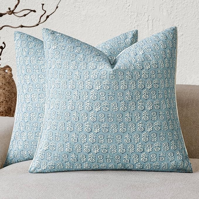 Foindtower Set of 2 Decorative Neutral Floral Print Throw Pillow Covers Vintage Accent Farmhouse Cushion Covers Boho Home Decor for Sofa Chair Couch Bedroom Living Room Outdoor,18×18 Inch,Sky Blue