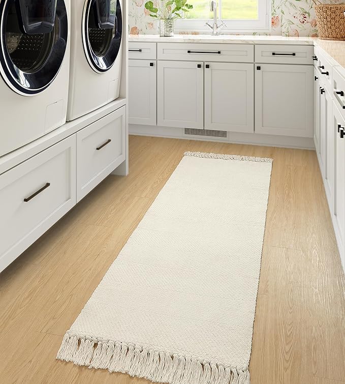 Collive Hallway Runner Rug, 2' x 5' Soft Washable Kitchen Runner Rug, White/Beige Contemporary Modern Laundry Room Rugs Indoor Hand-Woven Cotton Carpet for Bedroom Entryway Front Door Farmhouse