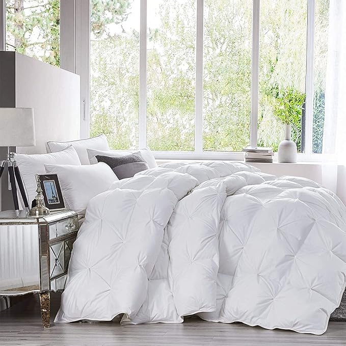Luxurious Twin/Twin XL Goose Down Comforter, Unique White Pinch Pleat, 600 Thread Count, 100% Egyptian Cotton Cover, 65 Oz Fill Weight, 750 Fill Power