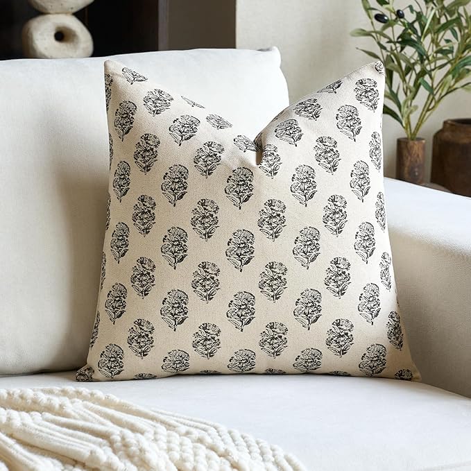 FIOUOVO Floral Vintage Throw Pillow Covers 18x18 Pillow Cover Block Print Decorative Cushion Covers Farmhouse Neutral Accent Home Décor for Sofa Couch Living Room Bedroom, 1PC, Charcoal Black