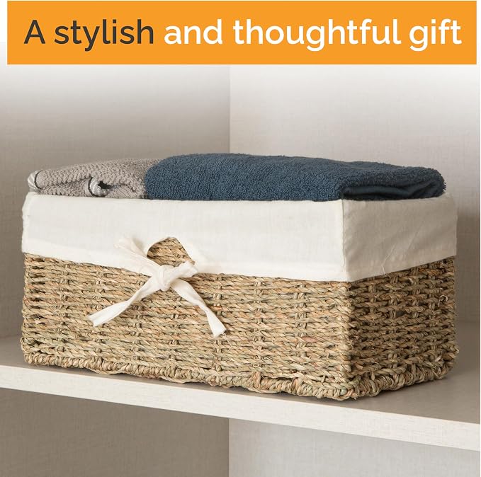 Vintiquewise Wicker Basket with White Lining, Seagrass Small Empty Gift Basket, Cute Wicker Basket for Gifts, Shelf or Toilet Tank Organizer