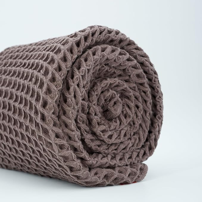 Luxury Organic Japanese Cotton Waffle Bath Towel | Thick, Absorbent, Quick Dry Bathroom Towels for Shower, Sauna, Onsen| Hotel & Spa Quality, Gift-Ready (Dark Cocoa, Hand Towel, 32" x 16")