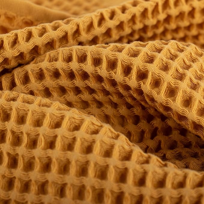 PÜSKÜL Pack of 2 Waffle Bath & Spa Towels - Premium 100% Turkish Organic Cotton - Quick Dry Thin Bath Towel for Bathroom - Made in Turkey (Mustrad Yellow, 32x63 inch)