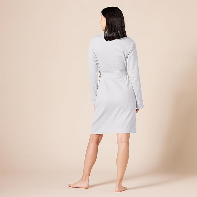 Amazon Essentials Women's Lightweight Waffle Full-Length Bath Robe with Pockets (Available in Plus Size)