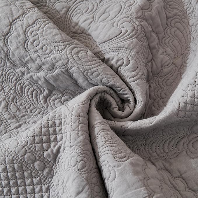 vctops Boho Cotton Quilted Couch Cover Soft Embroidered Sofa Cover Non-Slip Dog Bed Cover Scalloped Sofa Slipcover Washable Furniture Protector Cover (Light Grey,28"x28")