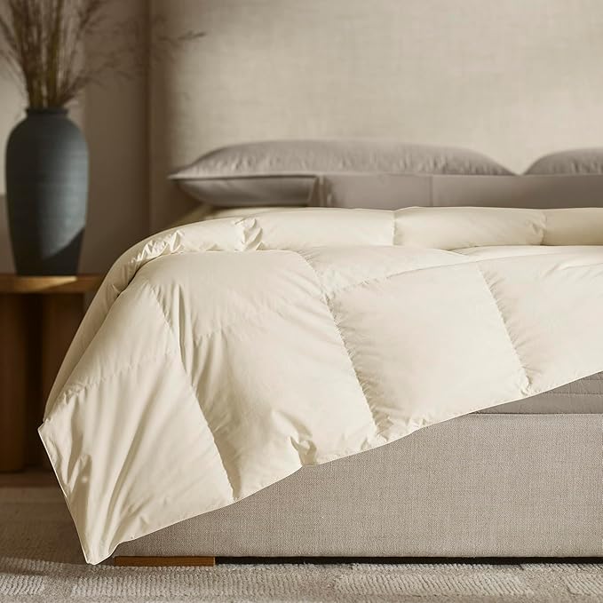 BOLL & BRANCH Percale Quilted Down Alternative Comforter - Full/Queen, Cream - Duvet Insert and Cover in One Layer - All-Season, Luxury Organic Cotton, Hypoallergenic Primaloft - 1 Comforter