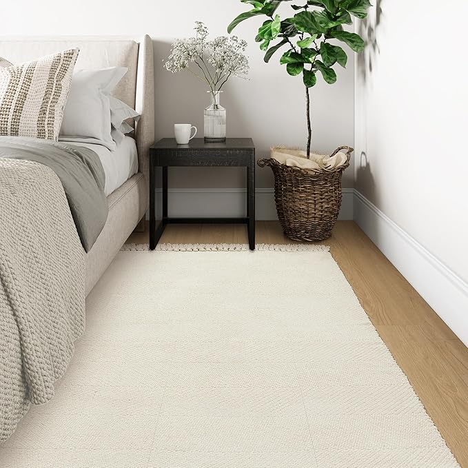 Collive 4x6 Small Area Rug for Living Room, White/Beige Woven Cotton Bedroom Carpets Modern Comfy Indoor Nursery Rug Farmhouse Accent Carpet for Dining Room, Bedside, Office, Patio Decor