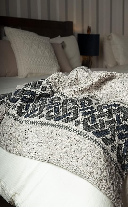 Aran Crafts Celtic Jacquard Pattern 100% Merino Wool Throw Blanket 40" x 60" (X5098-OAT)
