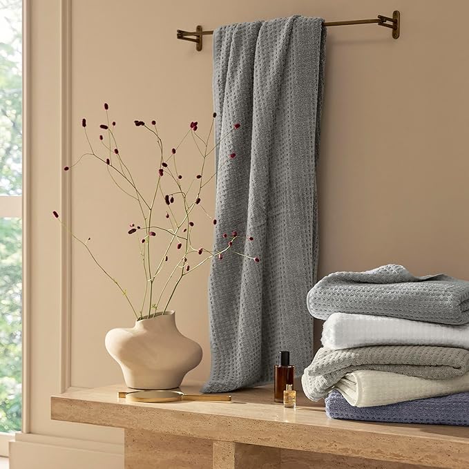 BOLL & BRANCH Turkish Waffle Bath Towel - Cream - 100% Organic Turkish Cotton - Lightweight Soft Absorbent Quick Dry Luxury Spa Bath Towel with Waffle Weave Texture - Premium Feel