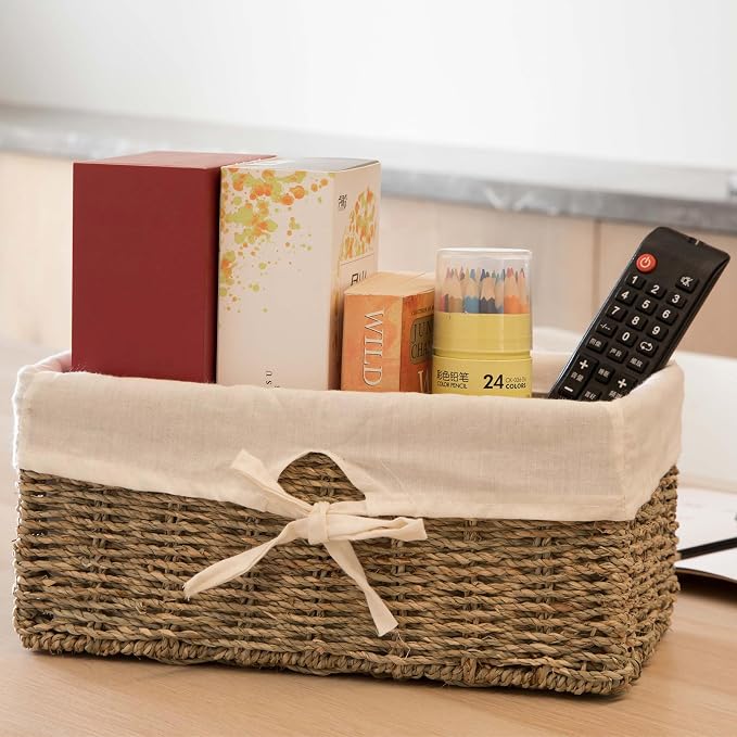 Vintiquewise Wicker Basket with White Lining, Seagrass Small Empty Gift Basket, Cute Wicker Basket for Gifts, Shelf or Toilet Tank Organizer