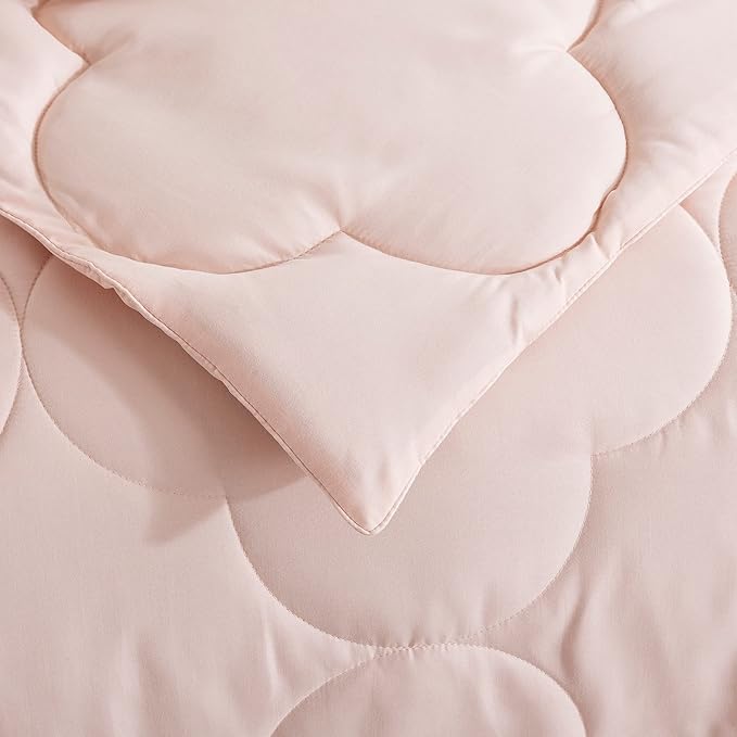 Feather and Loom Pendant Stitch Down Alternative All Seasons Comforter - Soft and Easy Care Microfiber Cover, Hypoallergenic High Loft Fiber Fill, Machine Washable Color: Blush Size: Full/Queen
