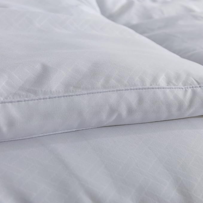 Feather and Loom European Gusset All Season Down Alternative Comforter - 1.5-inch Gusset for Extra Loft, Easy Care Microfiber Cover, Hypoallergenic Fiber Fill - Color: Gray | Size: Twin