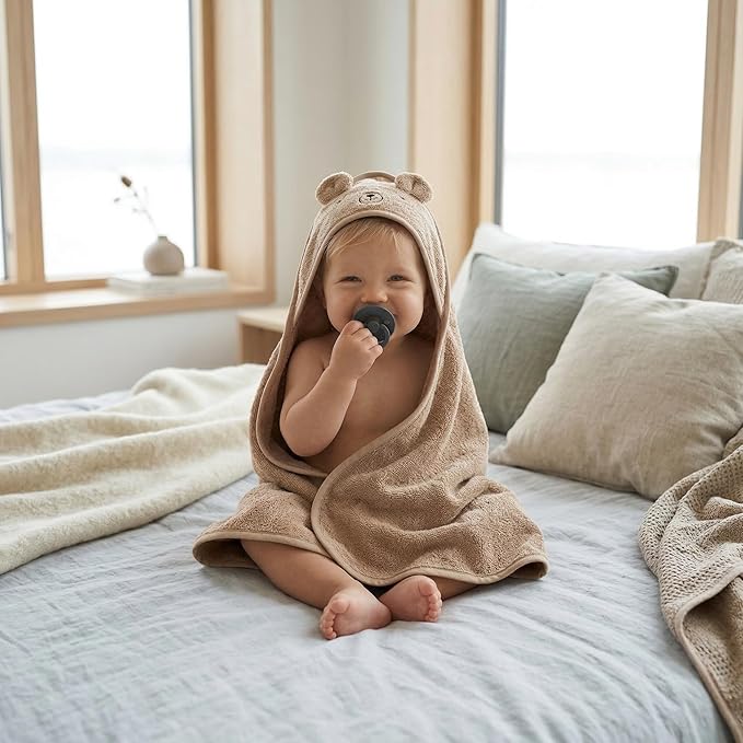 Hooded Baby Towel – 100% Organic Cotton Baby Bath Towels – Baby Boy and Girl Newborn Essentials - Super-Soft and Absorbent. (Bear - Natural)