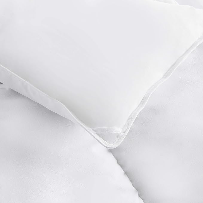 Amazon Basics Soft White Down Alternative Comforter and Duvet Insert with Corner Tabs, King Size, Warm, Machine Washable, 102" x 90"