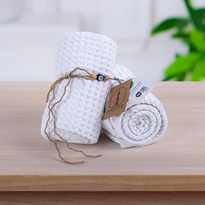 PÜSKÜL Pack of 2 Waffle Bath & Spa Towels - Premium 100% Turkish Organic Cotton - Quick Dry Thin Bath Towel for Bathroom - Made in Turkey (White, 32x63 inch)