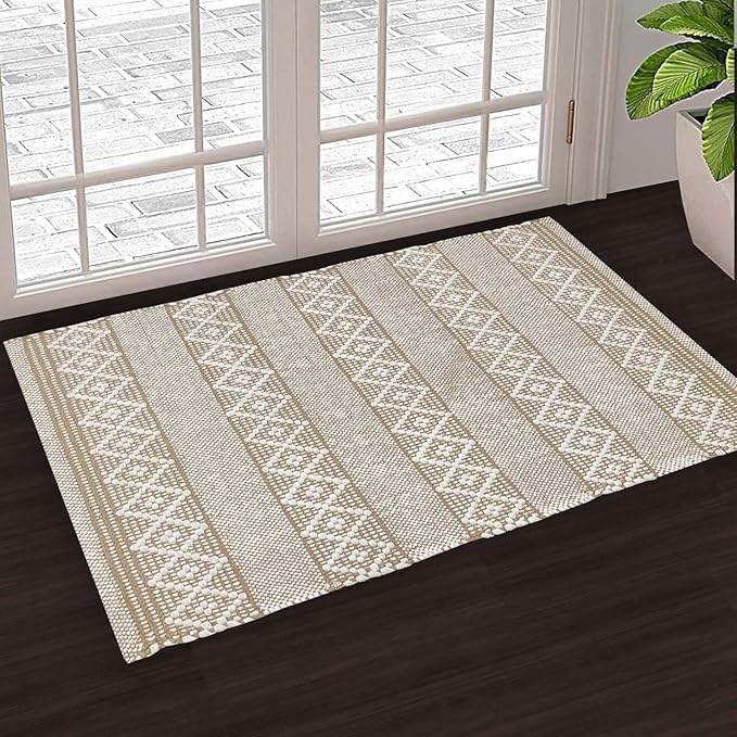 Chardin home Beige & White Boho Throw Rug 2x3 feet |Hand Woven Farmhouse Rug | Great in Kitchens entryways doormats Bathrooms Meditation Mat | Machine Washable & Reversible Cotton Rugs
