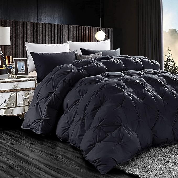 Luxurious King/California King Goose Down Comforter, Unique Black Pinch Pleat, 600 Thread Count, 100% Egyptian Cotton Cover, 75 Oz Fill Weight, 750 Fill Power