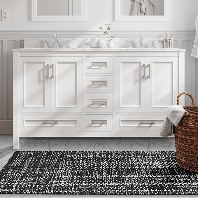 Chardin home Black & White Reversible Runner Rug, 2x5 feet Machine Washable Cotton Rug, Perfect for hallways, stairwell, Kitchen Bedroom