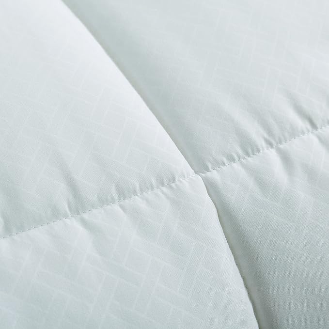 Feather and Loom European Gusset All Season Down Alternative Comforter - 1.5-inch Gusset for Extra Loft, Easy Care Microfiber Cover, Hypoallergenic Fill - Color: Dusty Aqua | Size: Full/Queen