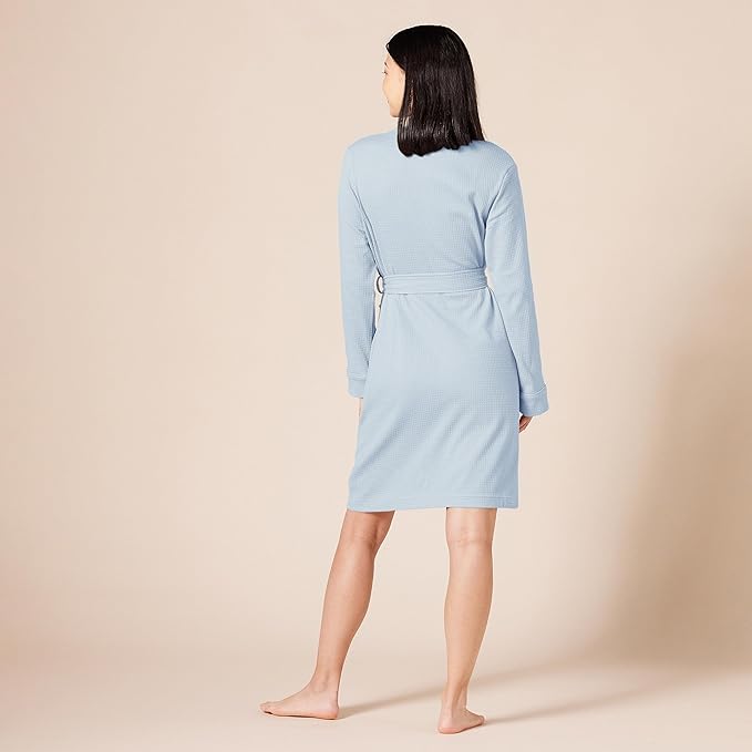 Amazon Essentials Women's Lightweight Waffle Full-Length Bath Robe with Pockets (Available in Plus Size)